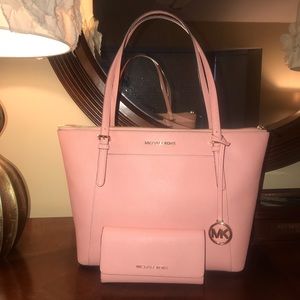 Michael Kors handbag and wallet